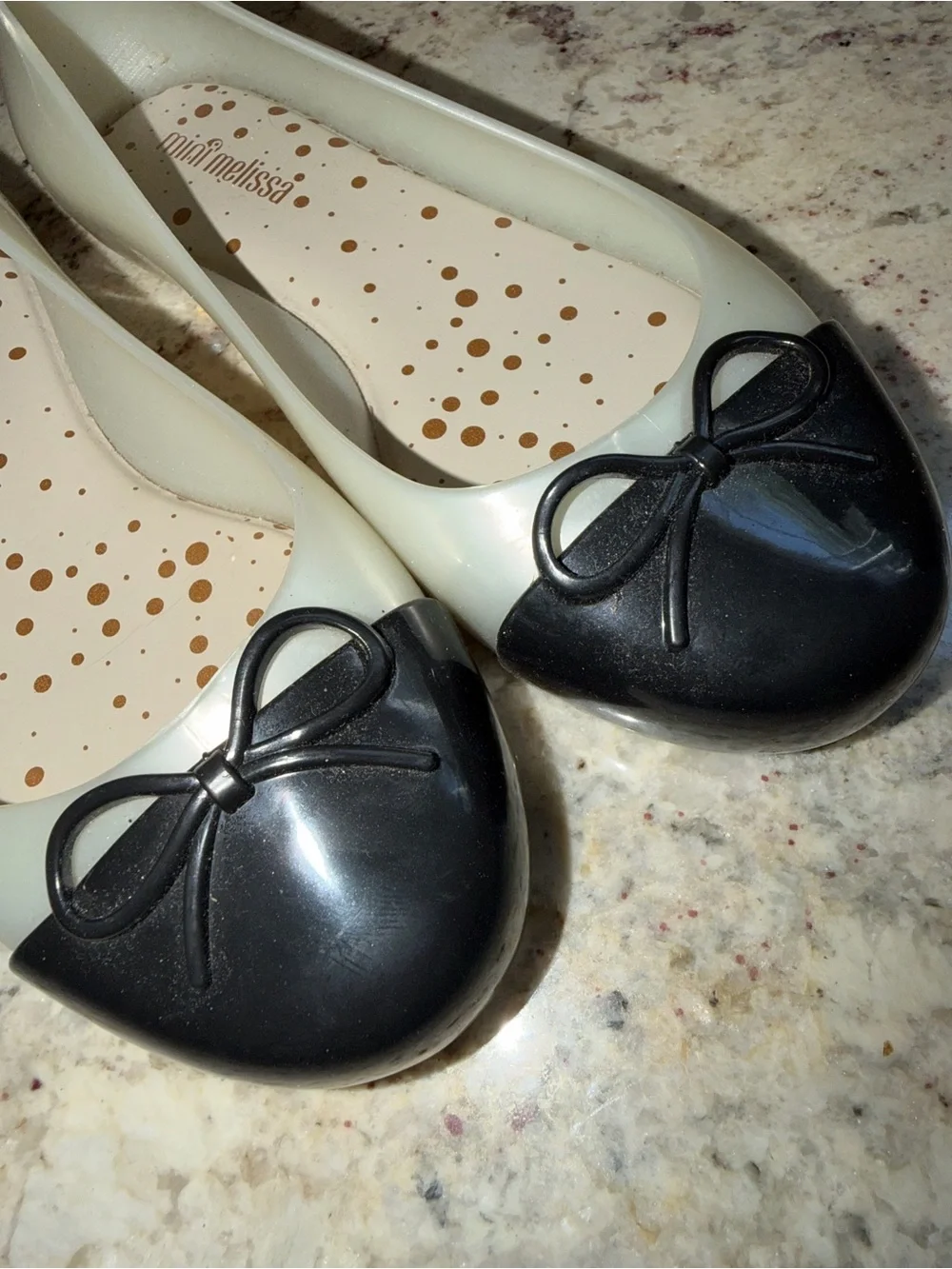 Mini Melissa Sweet Love Bow Cap-Toe Jelly Flats in Cream and Black EU 31 US 13